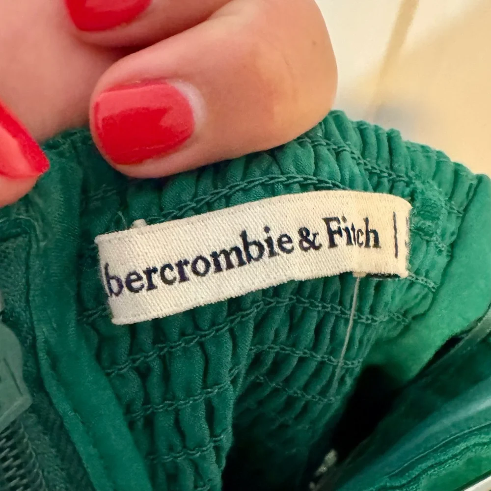 Abercrombie & Fitch | Emerald Emerson Strapless Linen Maxi Dress,Size MP- NWOT